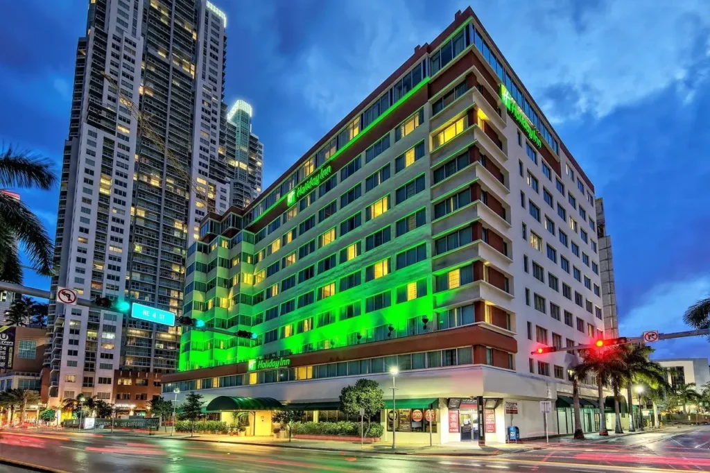 Holiday Inn Port of Miami-Downtown near Miami Passport Agency - Entrance